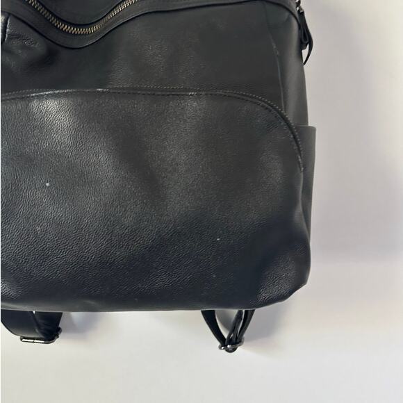 Heshe Black Leather Backpack main image 5